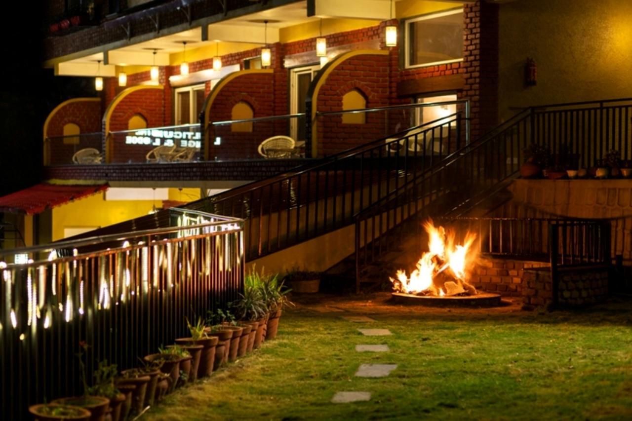 Nirvana Lodge And Lounge Mussoorie Exterior foto