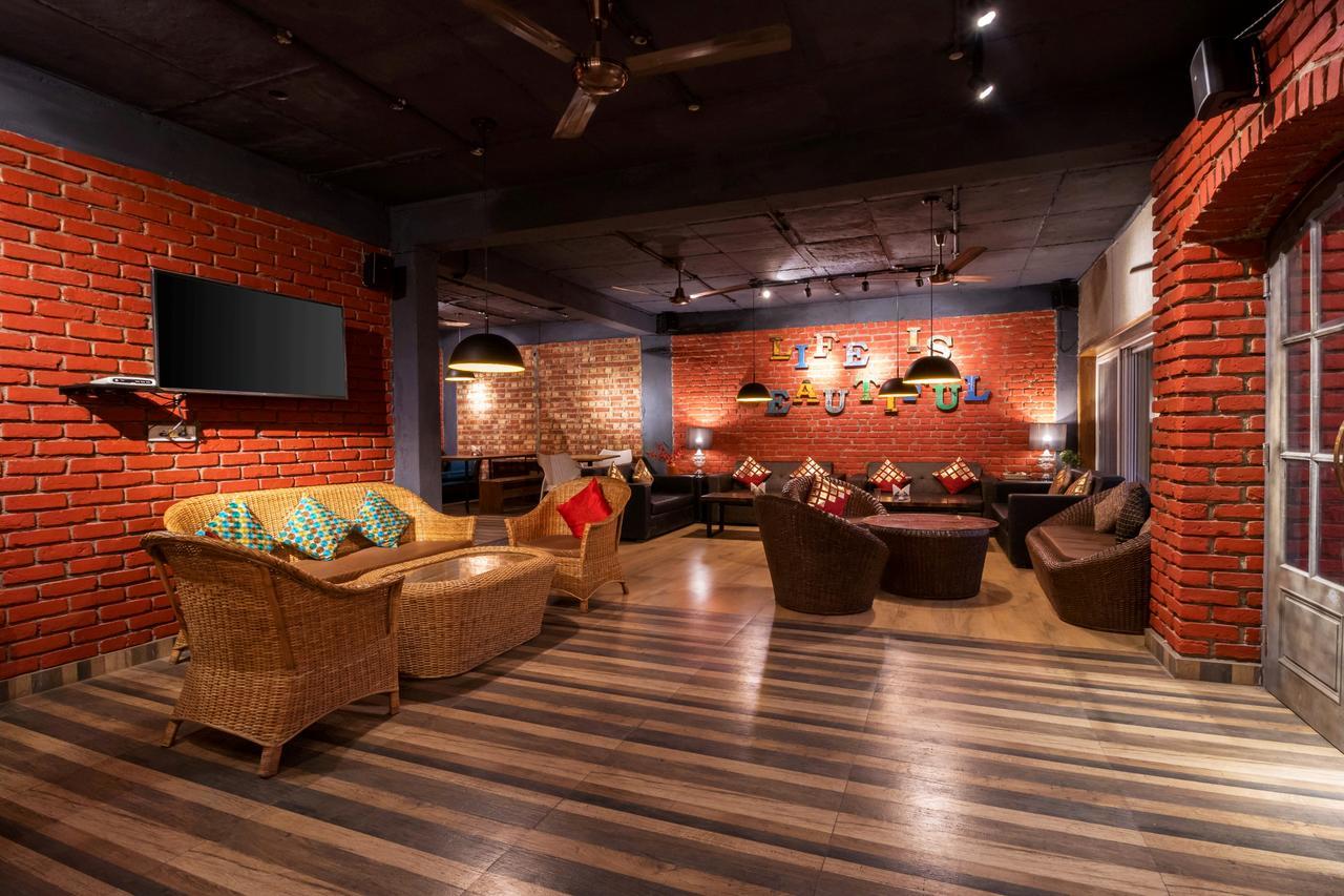 Nirvana Lodge And Lounge Mussoorie Exterior foto