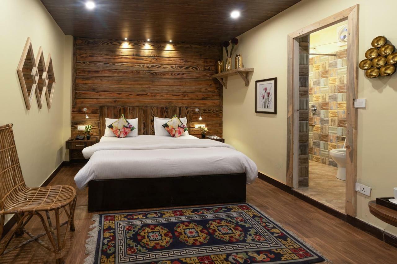 Nirvana Lodge And Lounge Mussoorie Exterior foto